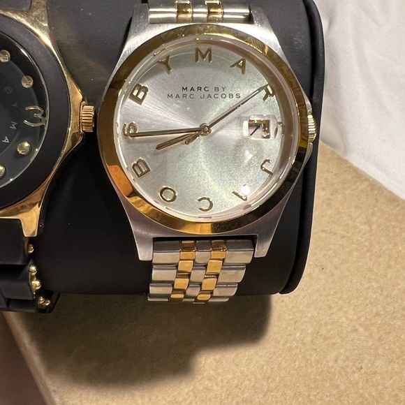 Marc Jacobs Watches - Picture 4 of 7